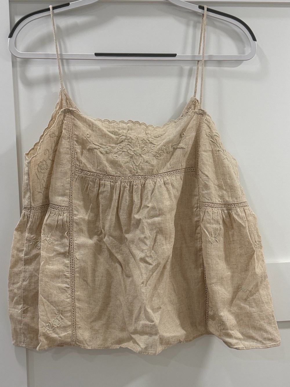 Beige Lace Trim Spaghetti Strap Flowy Tank